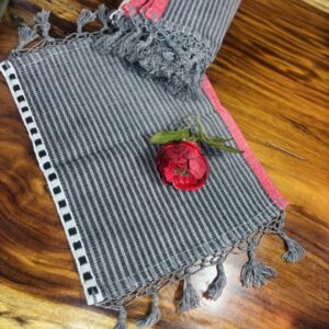 Mantel Individual en Telar de Pedal  gris negro y rojo