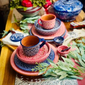 Vajilla para Seis Personas en Flor de Capulín en Color Rojo con Azul